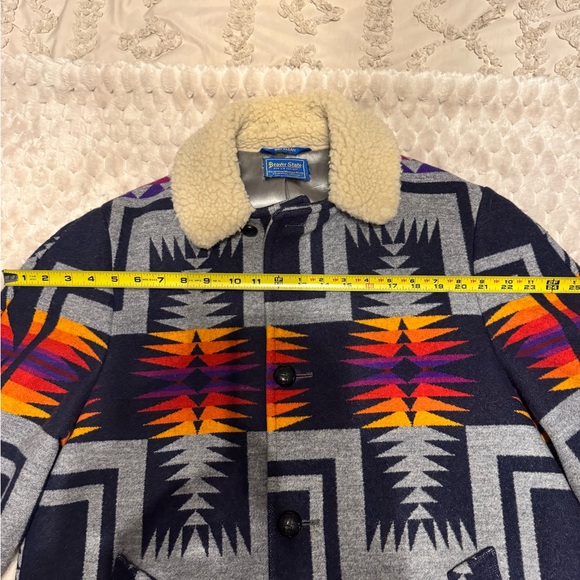 Pendleton Multicolor Geometric Jacket with Shearling Collar - Picture 5 of 13